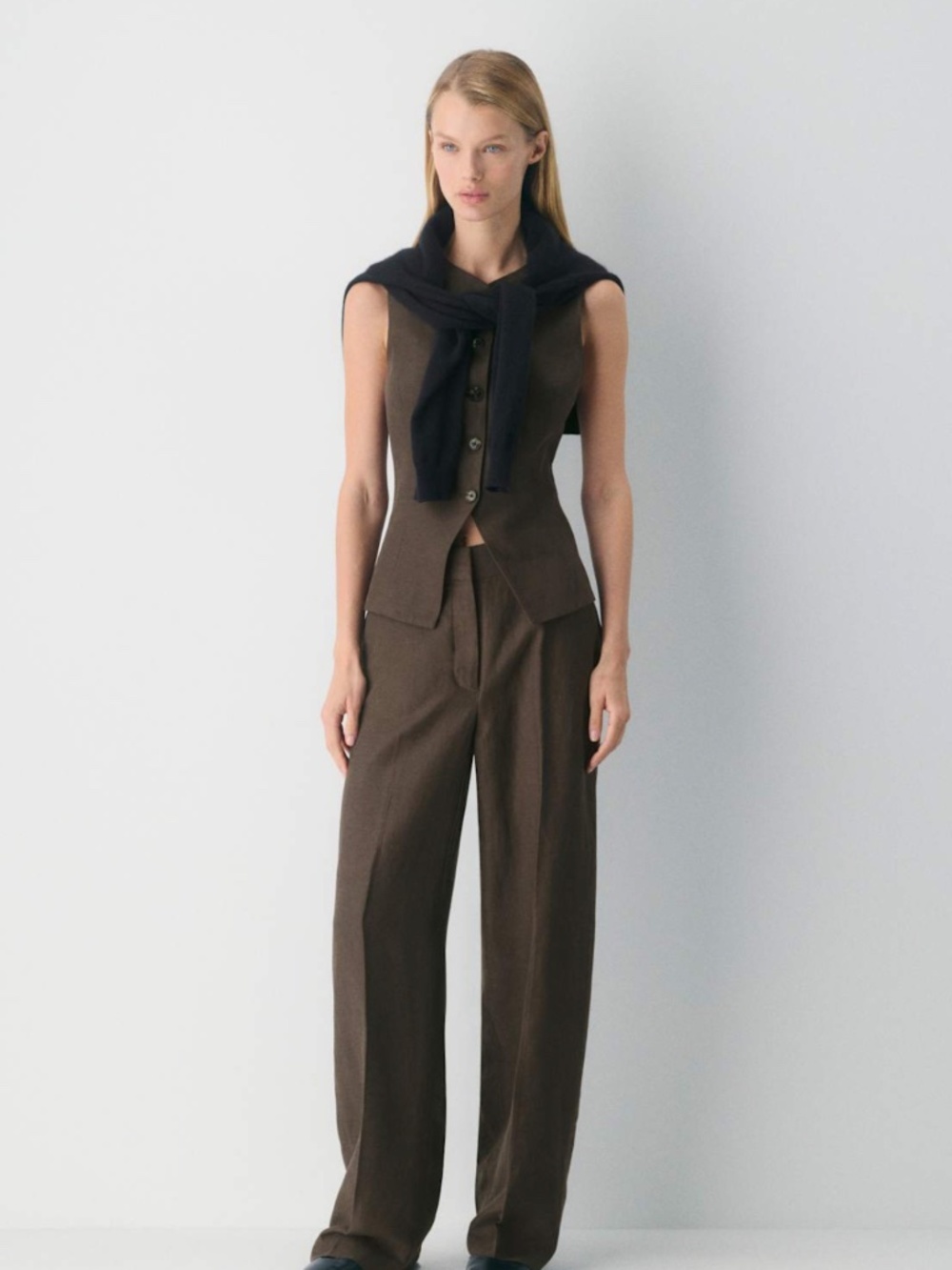 Aritzia The Limitless Wide-Leg Trouser Pant™ - Cruise Linen - Root Brown, 6